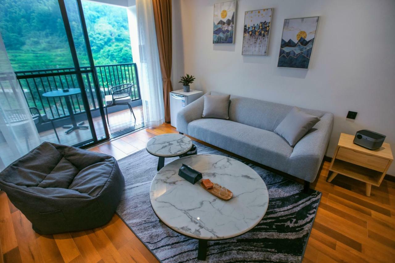 Whispering Mountains Boutique Hotel 張家界市 エクステリア 写真