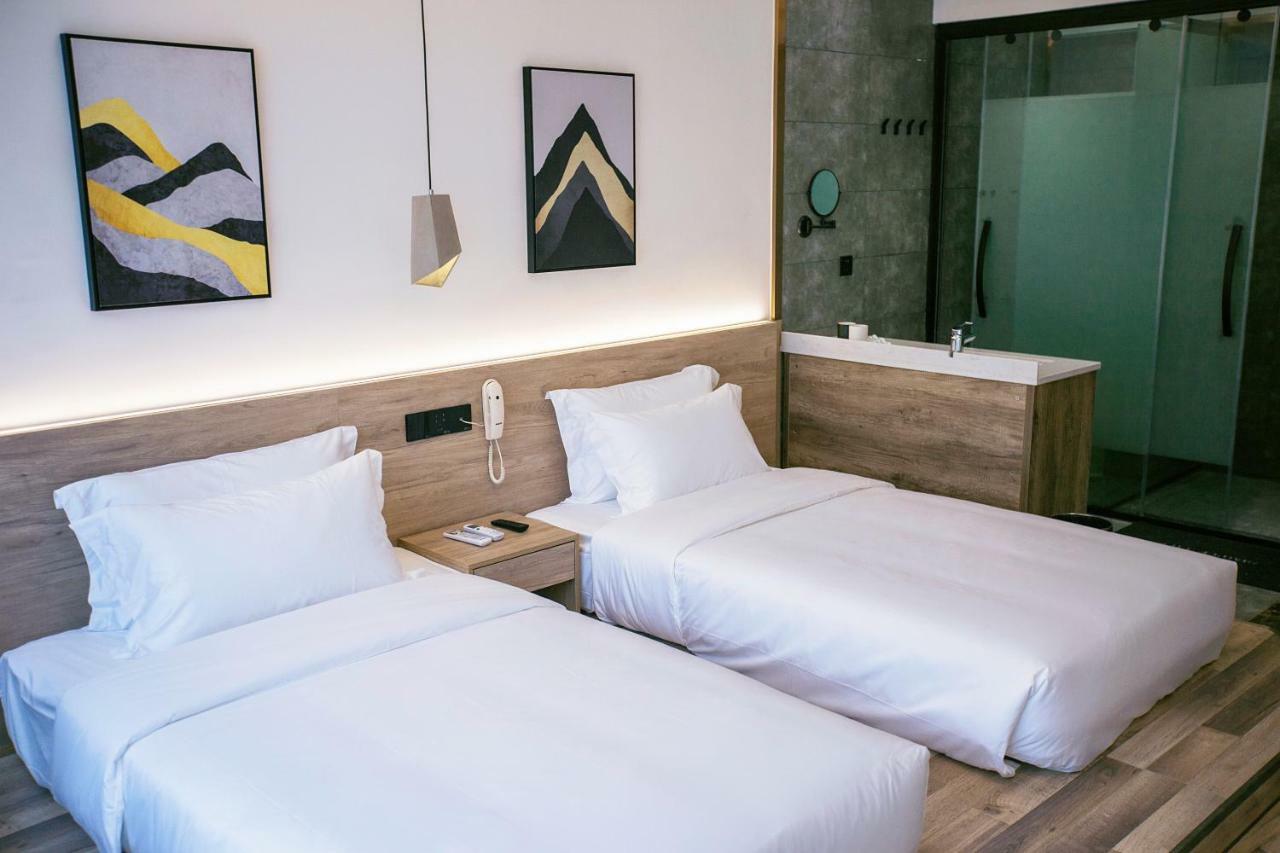Whispering Mountains Boutique Hotel 張家界市 エクステリア 写真